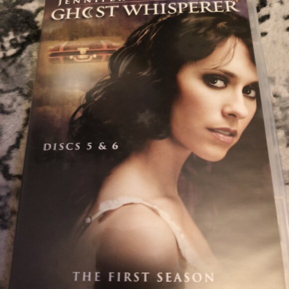GHOST WHISPERER THE FIRST SEASON 6 DVD SET - Picture 3 of 3